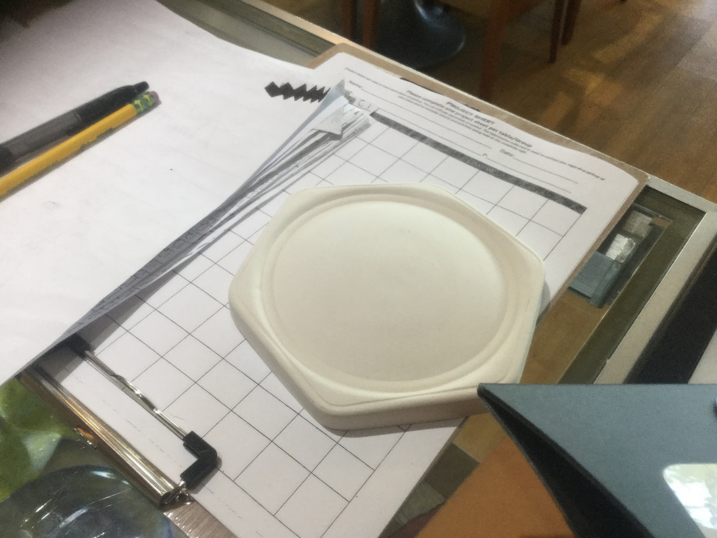 Flat hexagon stand