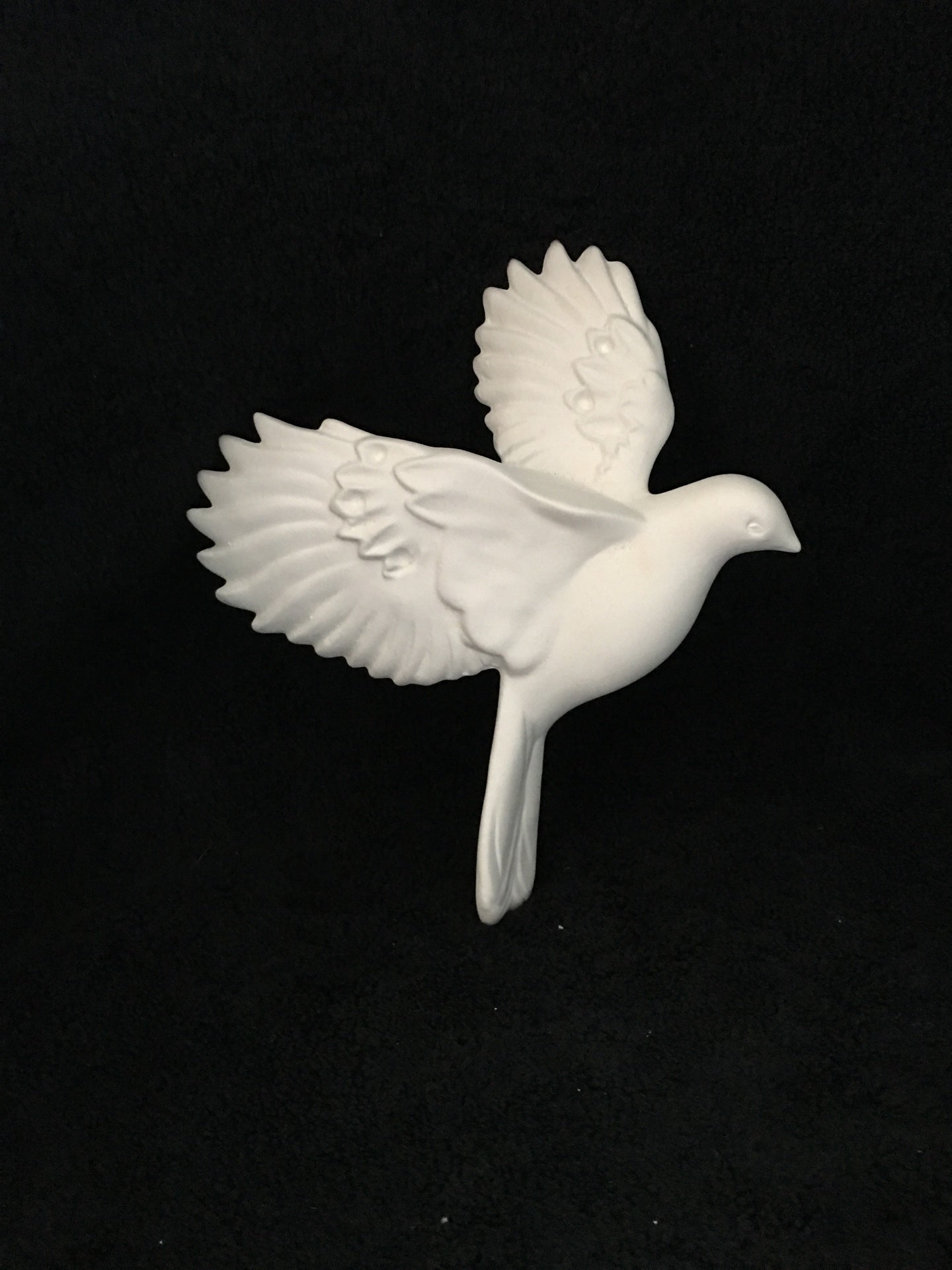 Dove W/ Straight Tail