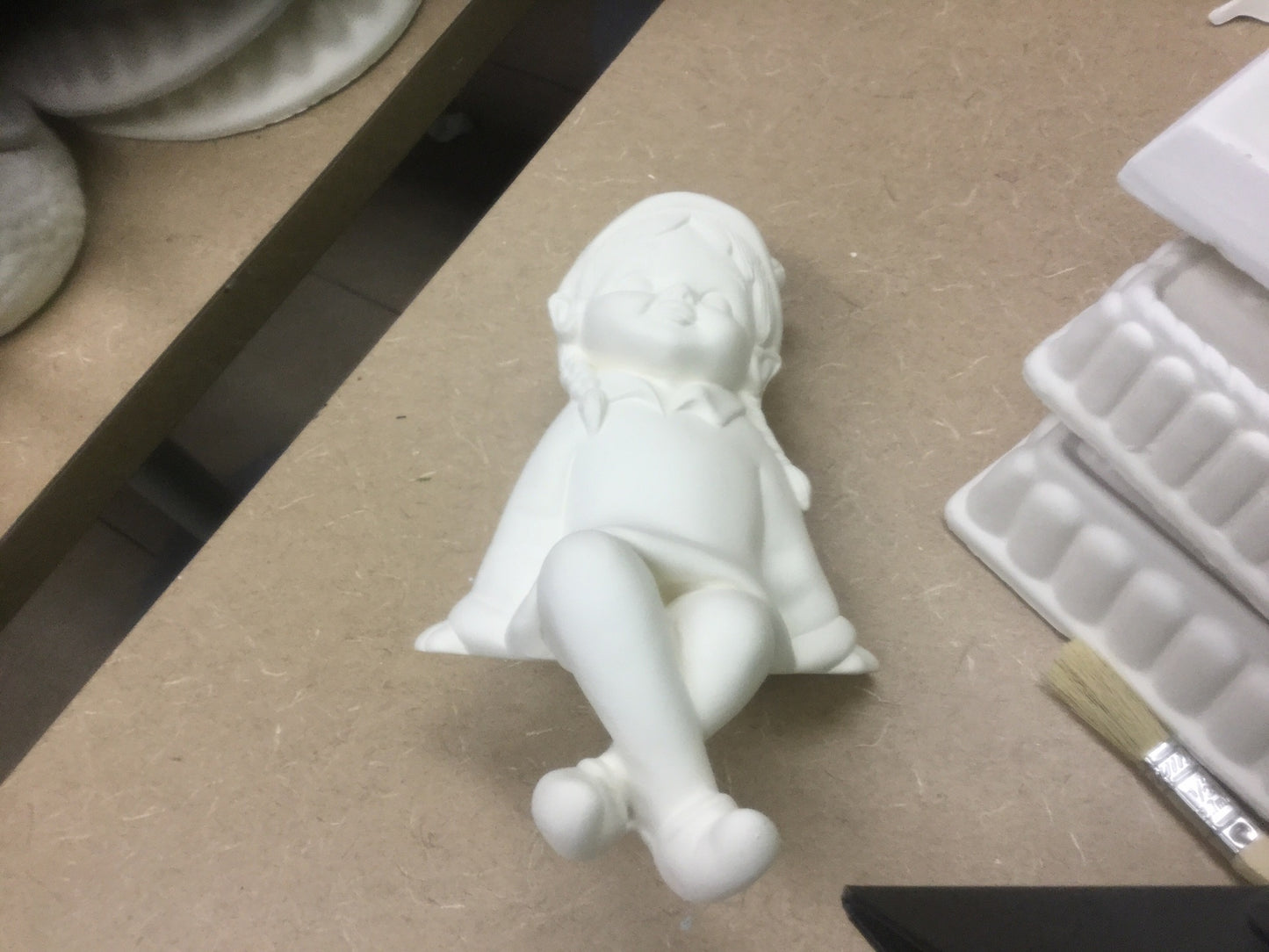 Elf girl mantle sitter