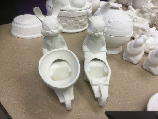 Assorted rabbit pushing cart