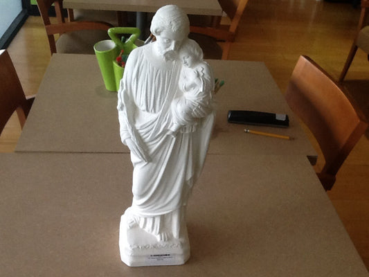 18" Jesus holding Child in Arms
