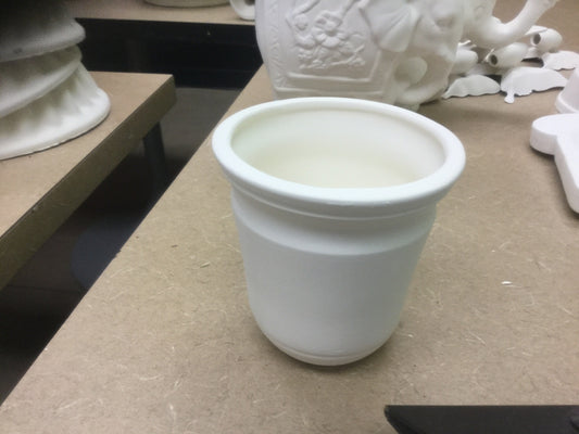 Cup with rounded bottom
