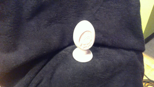 Egg Pedestal