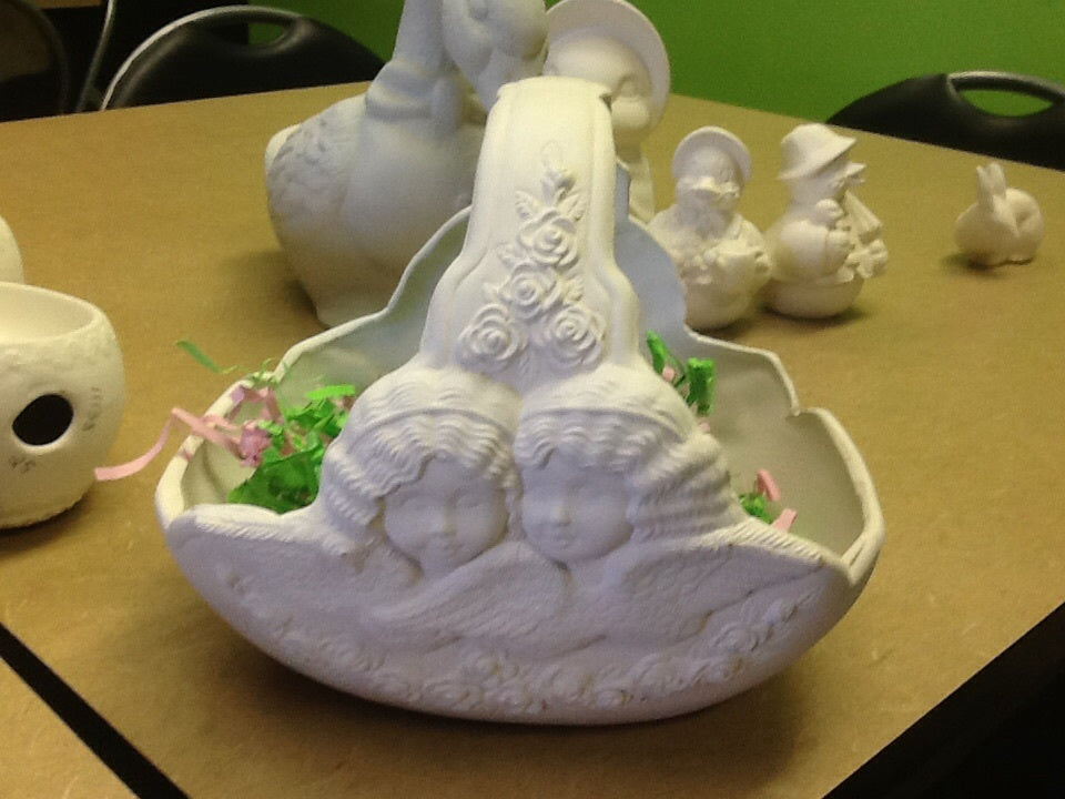 Angel basket