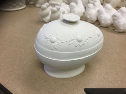 Flower egg on stand box