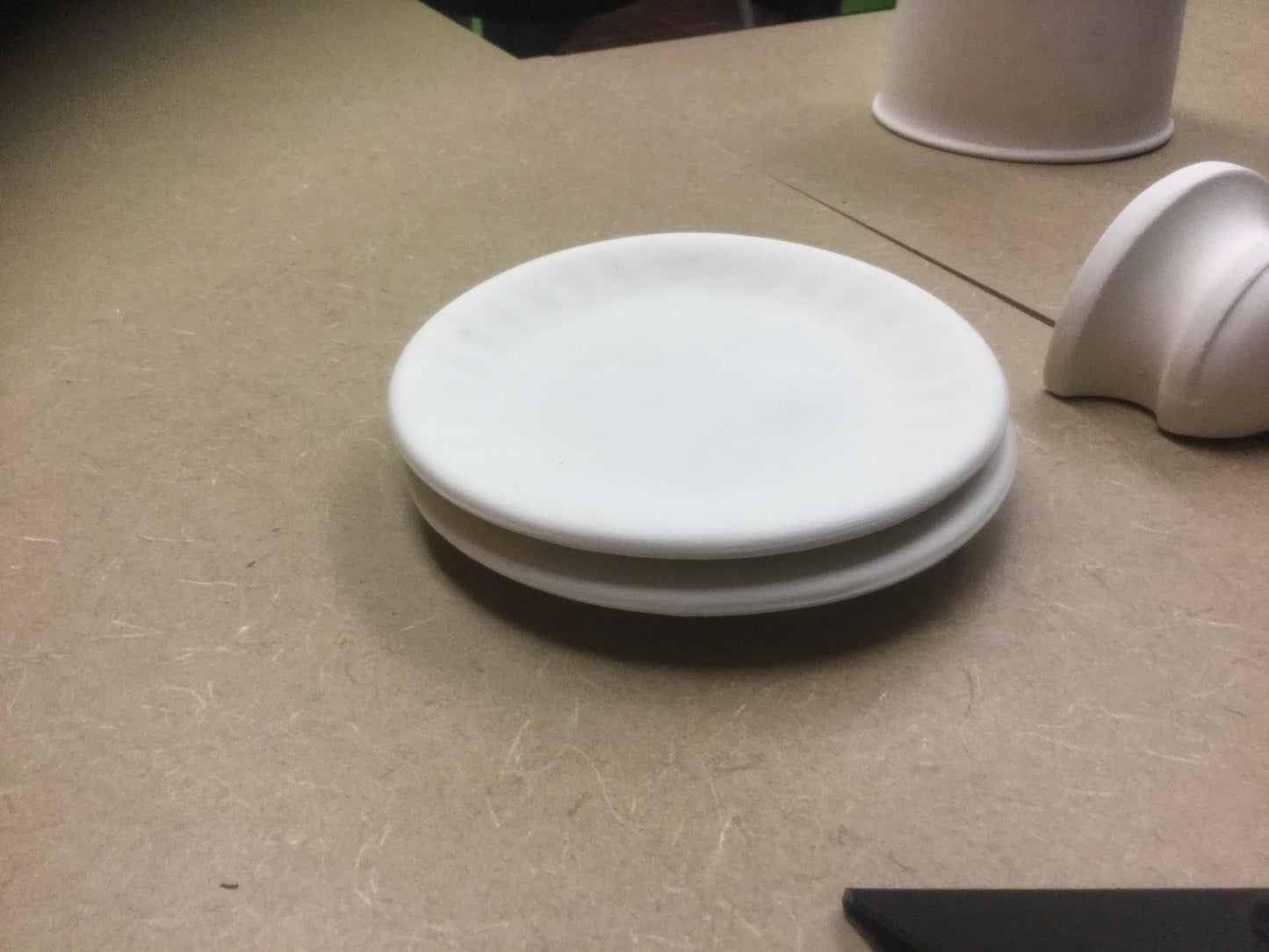 Beveled rimmed desert plate