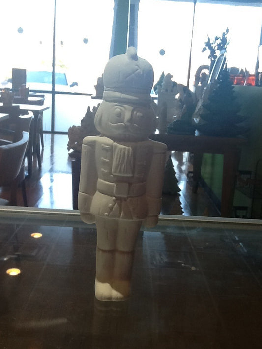 Assortment Nutcracker 6.5in statue