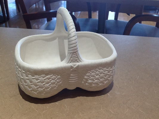 Basket with handle