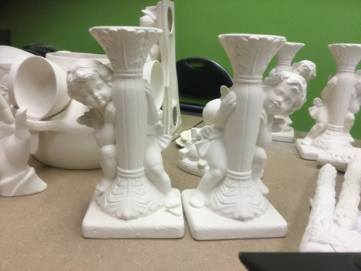 Cherub candle holder set