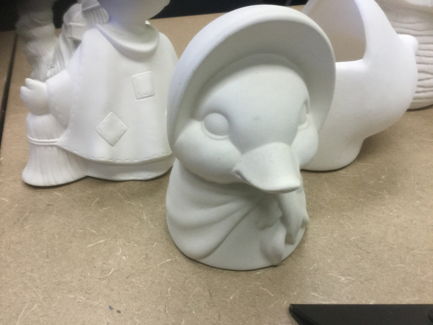 Duck head with bonnet