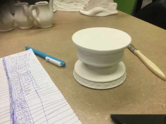 Decorative candle holder