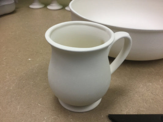 Curved mug